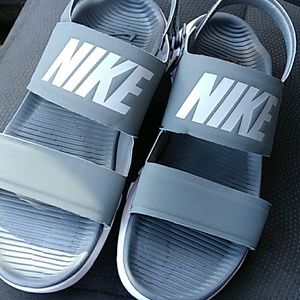 Women's sandles